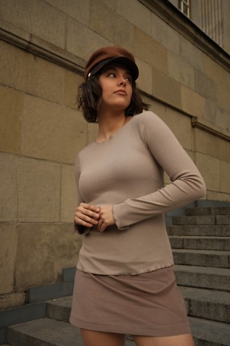 longsleeve beżowy, długi rękaw, dekolt w łódkę, bawełna, taupe, modal, bawełna